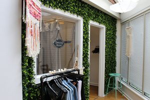 An evolving Western Avenue welcomes women’s boutique